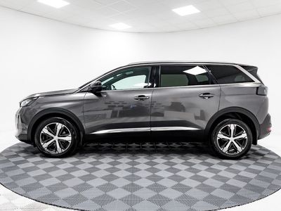 2023 Peugeot 5008