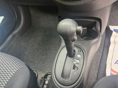 2017 Nissan March