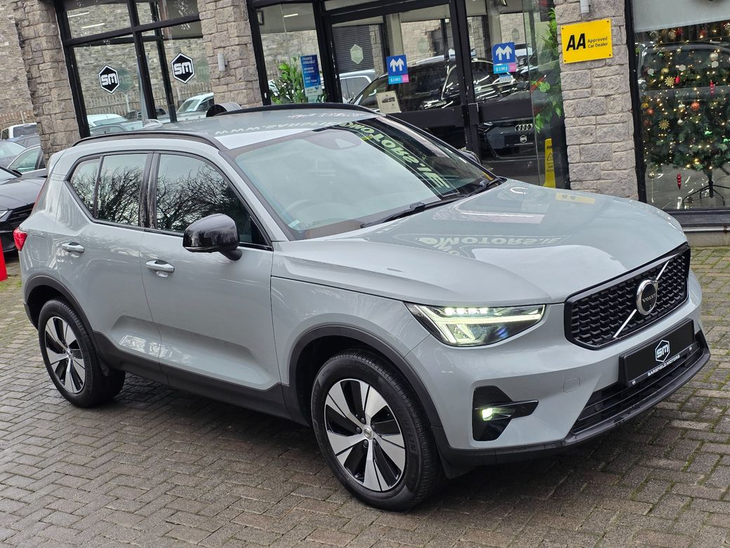 2023 Volvo XC40