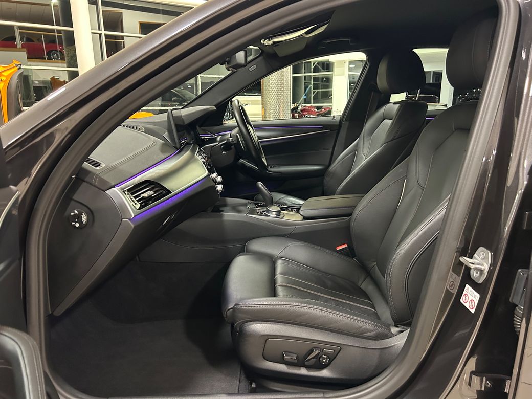 2021 BMW 5 Series
