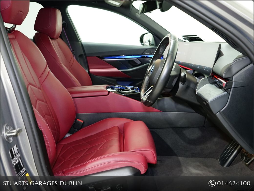 2024 BMW i5
