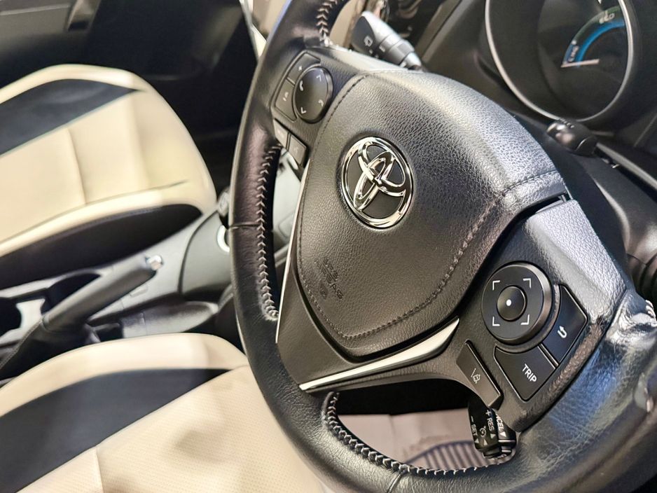 2017 Toyota Auris