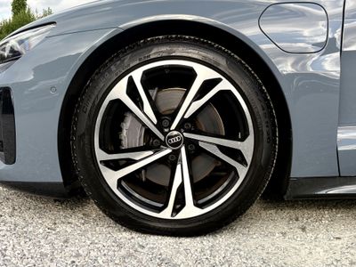 2024 Audi e-tron GT