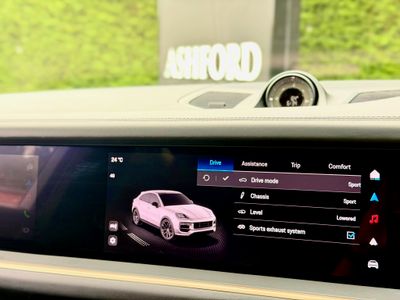2025 Porsche Cayenne