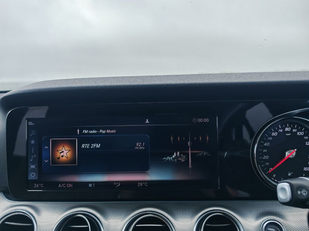 2019 Mercedes-Benz E 220