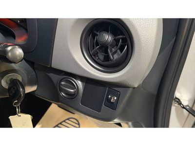 2016 Toyota Vitz