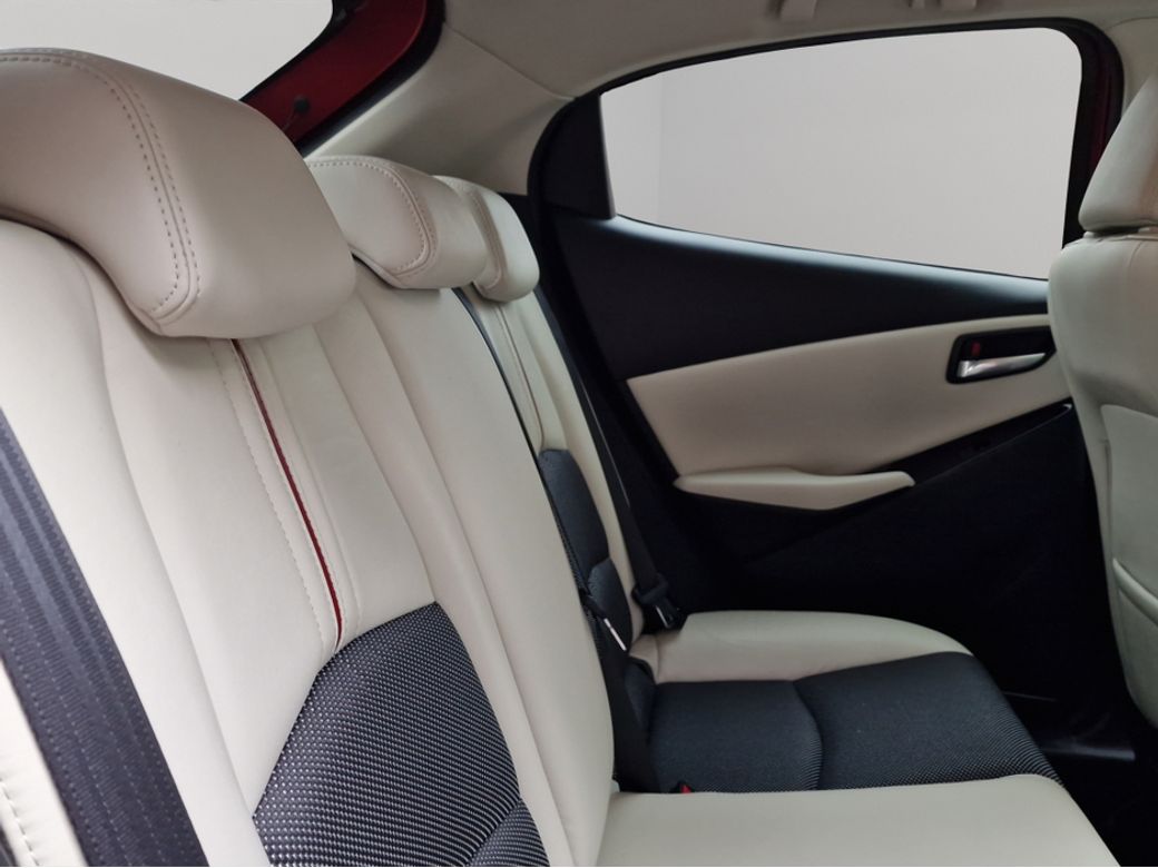 2017 Mazda Demio
