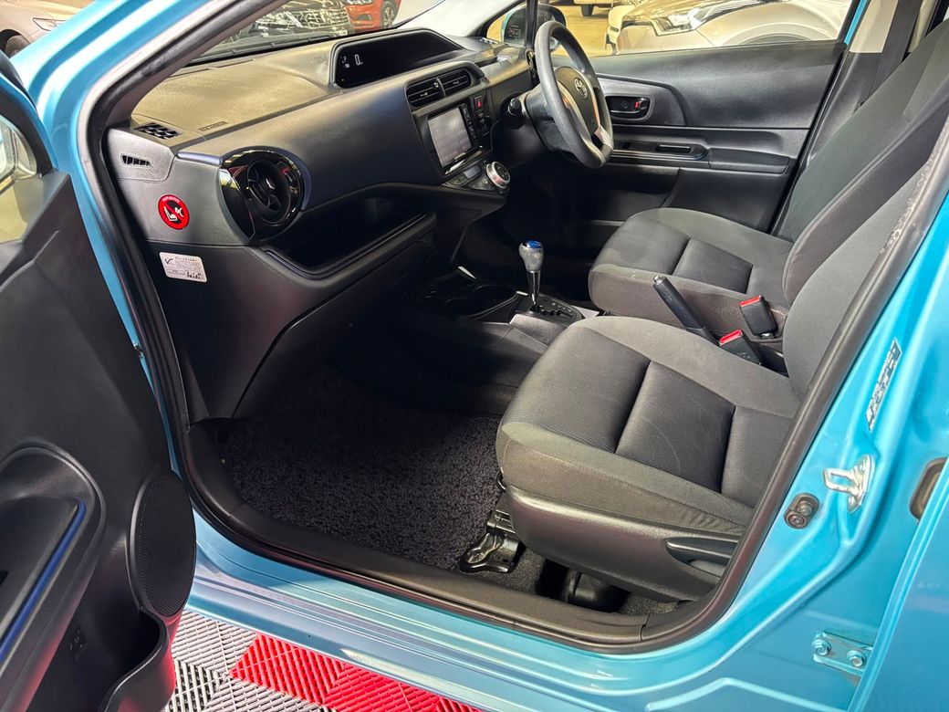 2017 Toyota Aqua