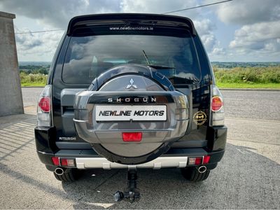 2017 Mitsubishi Shogun