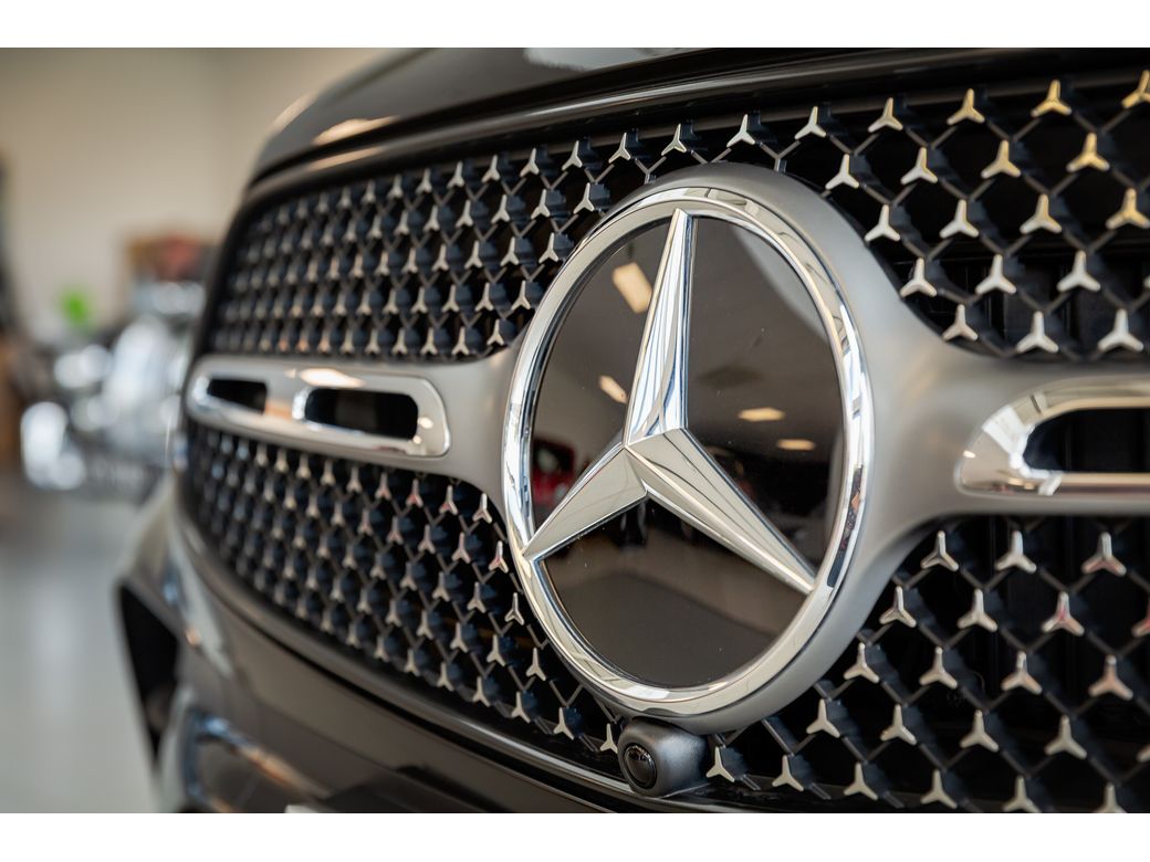 2025 Mercedes-Benz GLC Class