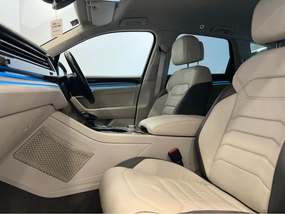 2019 Volkswagen Touareg