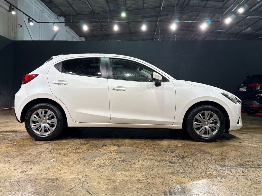 2017 Mazda Demio