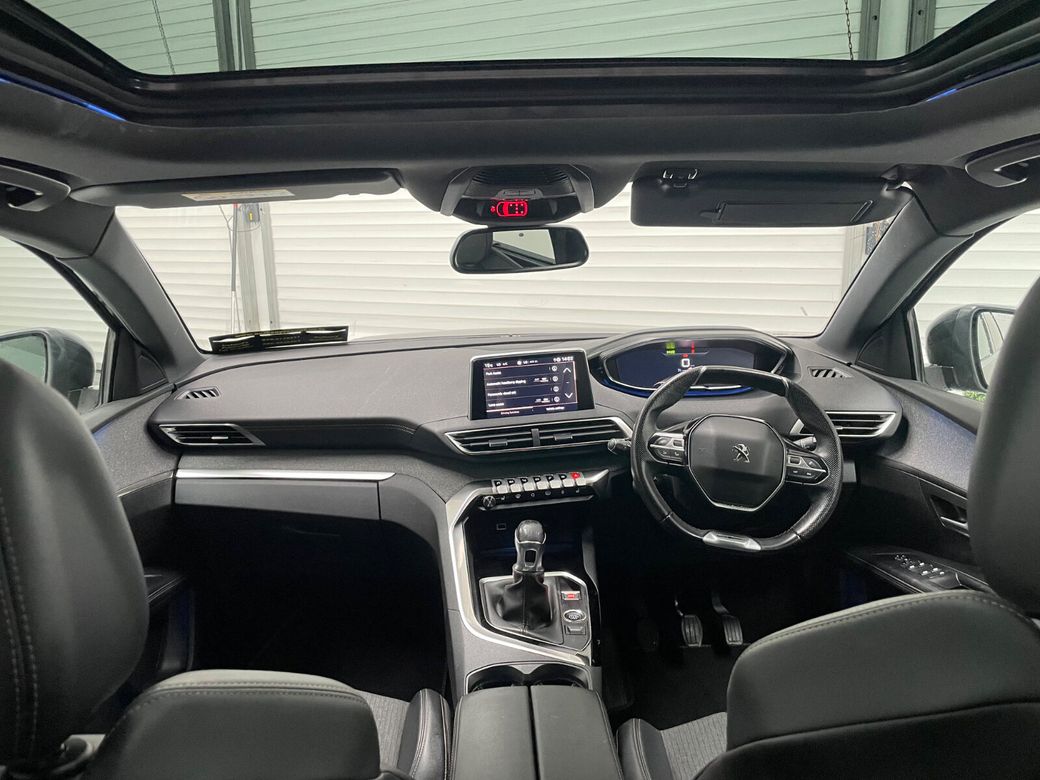 2020 Peugeot 5008