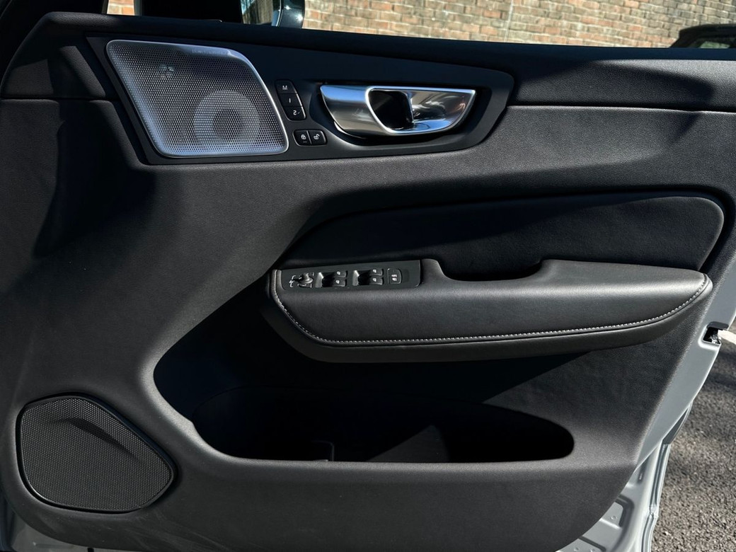 2025 Volvo XC60