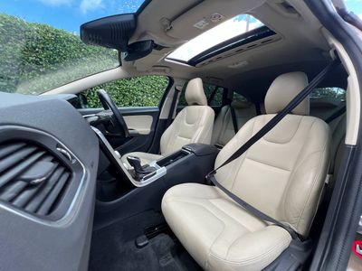2017 Volvo V60