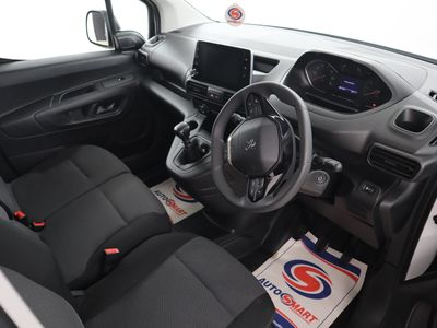 2022 Peugeot Partner