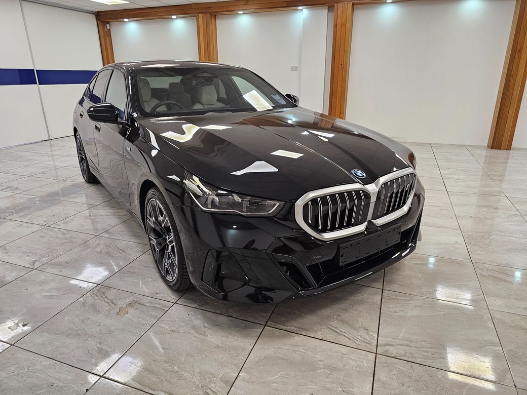 2025 BMW i5