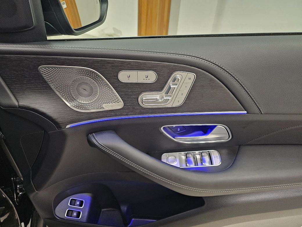 2025 Mercedes-Benz GLE Class