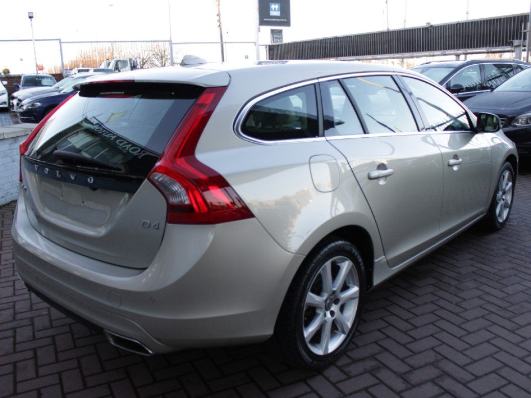 2017 Volvo V60