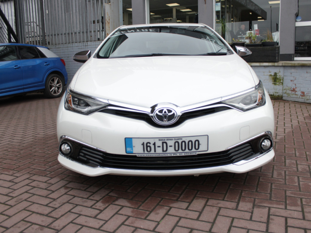 2016 Toyota Auris