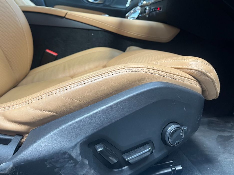 2023 Volvo V60