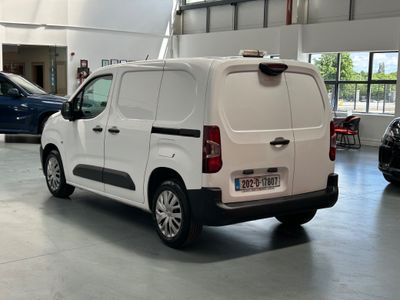 2020 Peugeot Partner