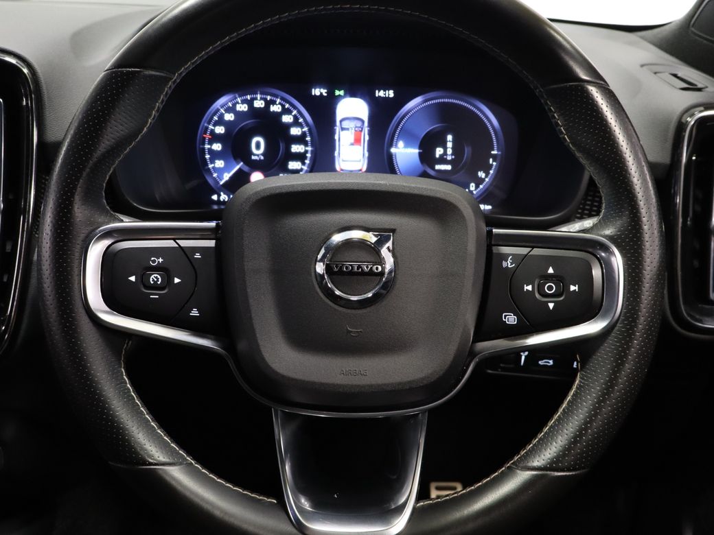2020 Volvo XC40