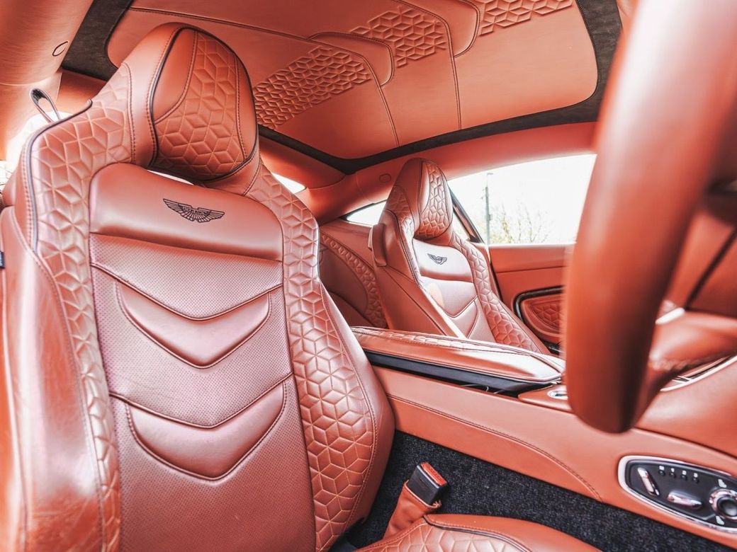 2018 Aston Martin DBS