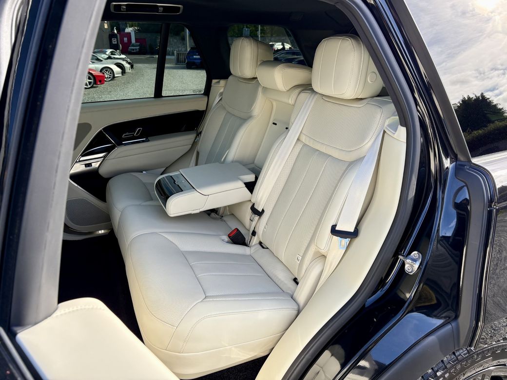 2026 Land Rover Range Rover