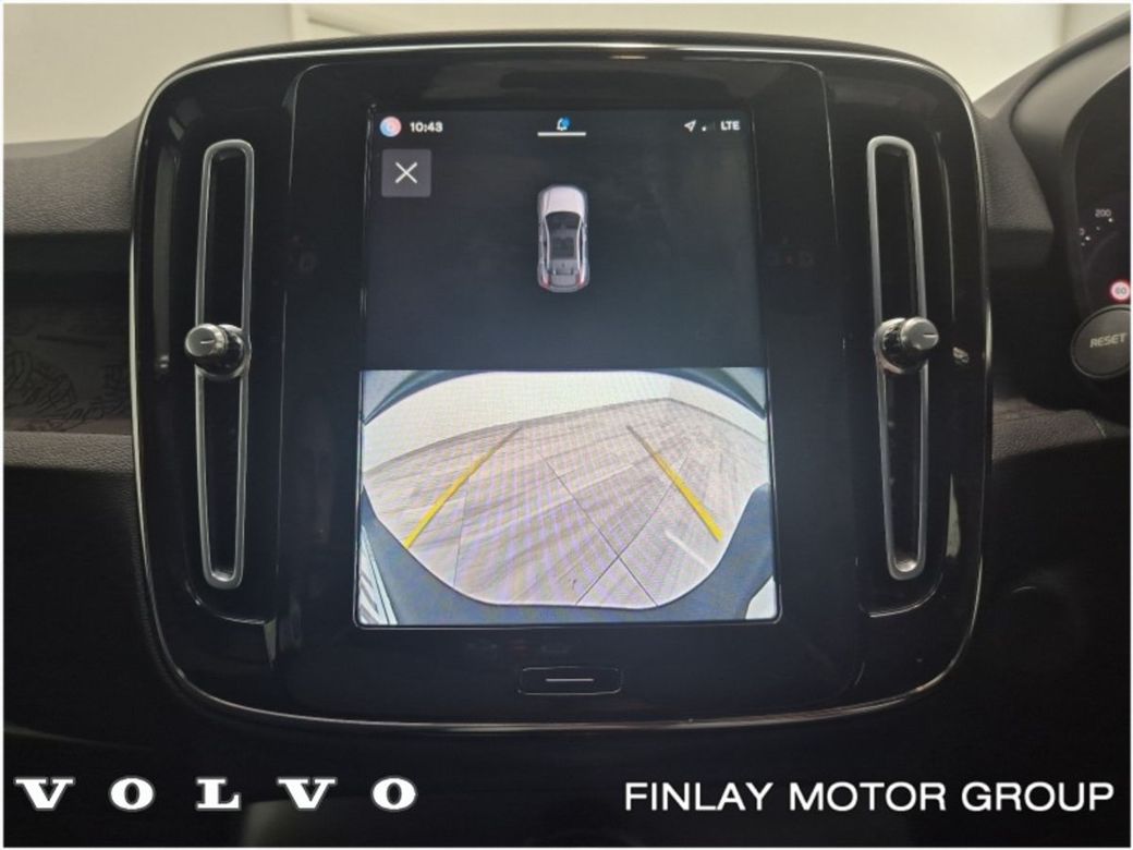 2023 Volvo C40