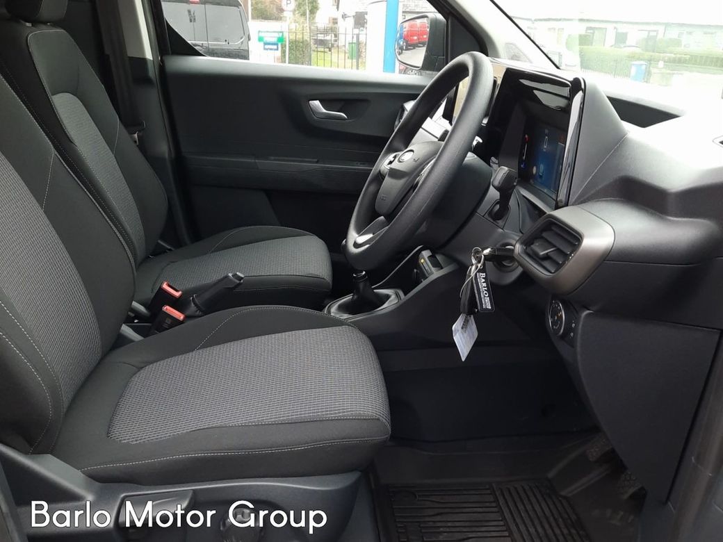 2025 Ford Transit Courier