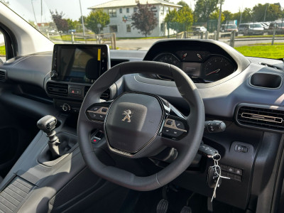 2024 Peugeot Rifter