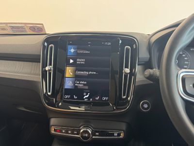 2022 Volvo XC40
