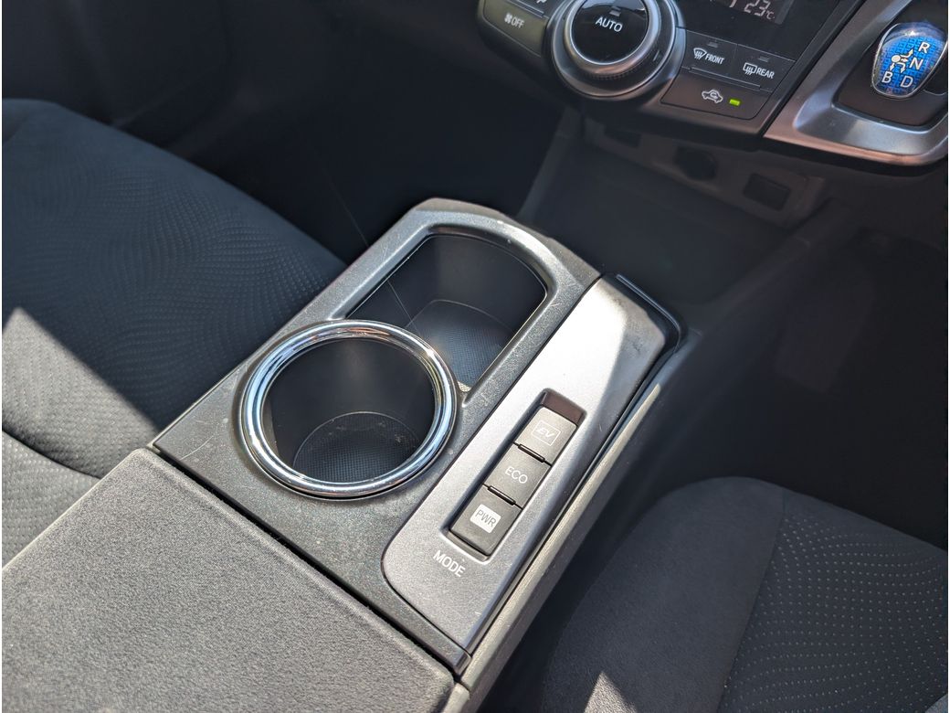 2014 Toyota Prius Alpha