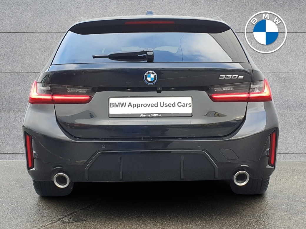 2025 BMW 330