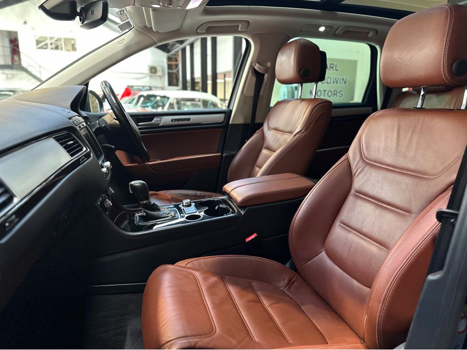 2018 Volkswagen Touareg