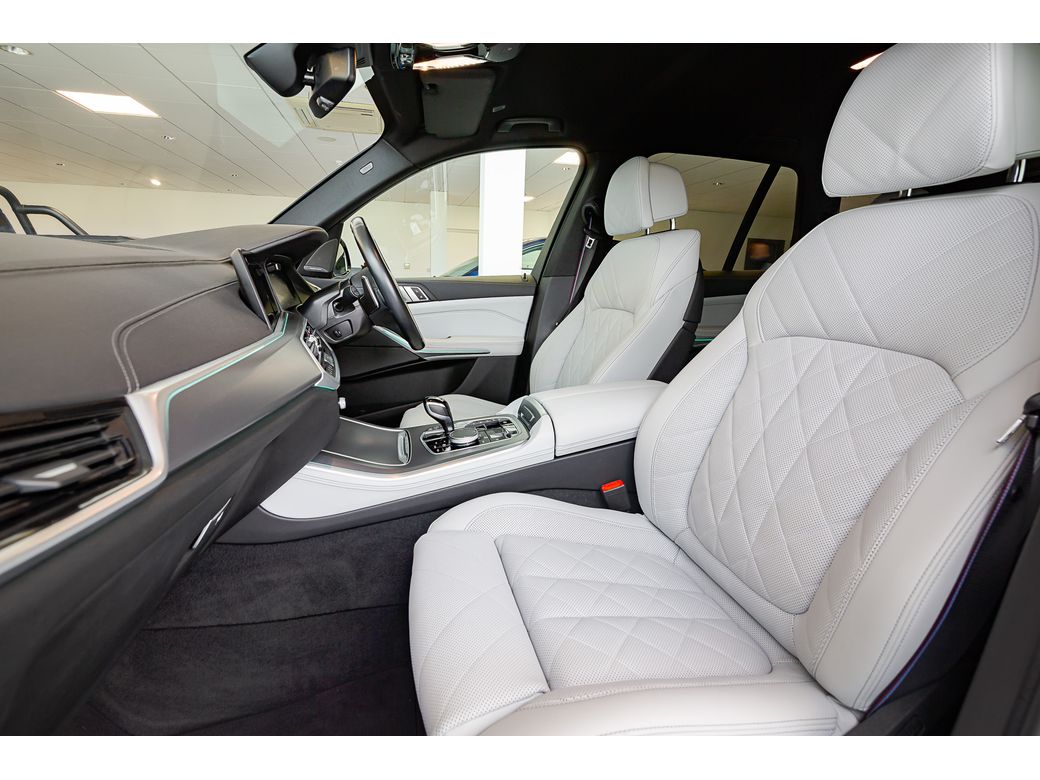 2023 BMW X5