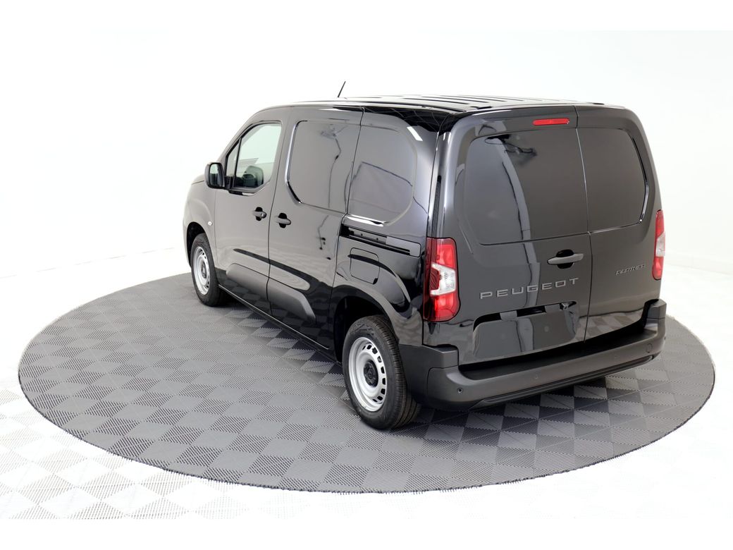2025 Peugeot Partner
