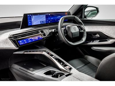 2025 Peugeot 5008