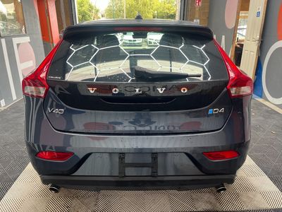 2017 Volvo V40