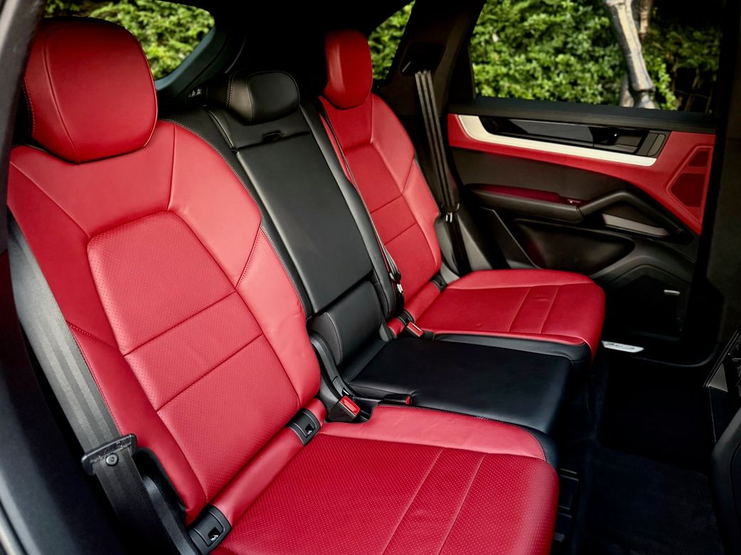 2024 Porsche Cayenne