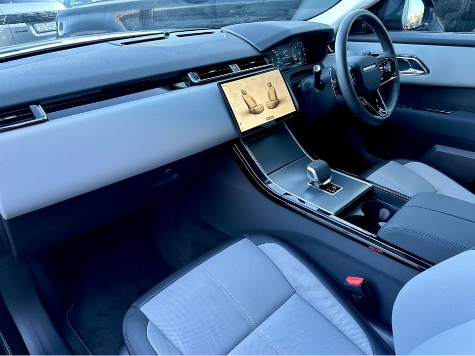 2025 Land Rover Range Rover Velar