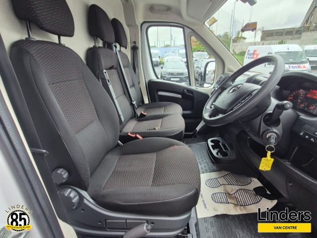 2023 Opel Movano