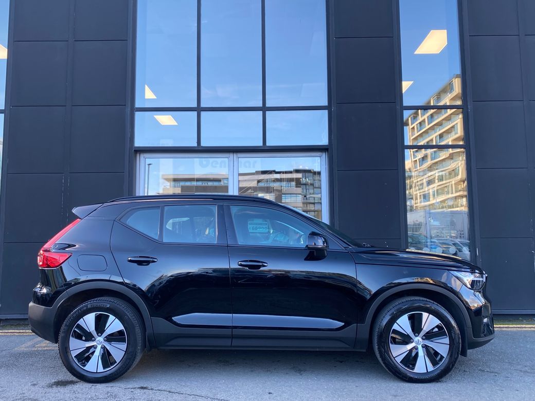 2022 Volvo XC40