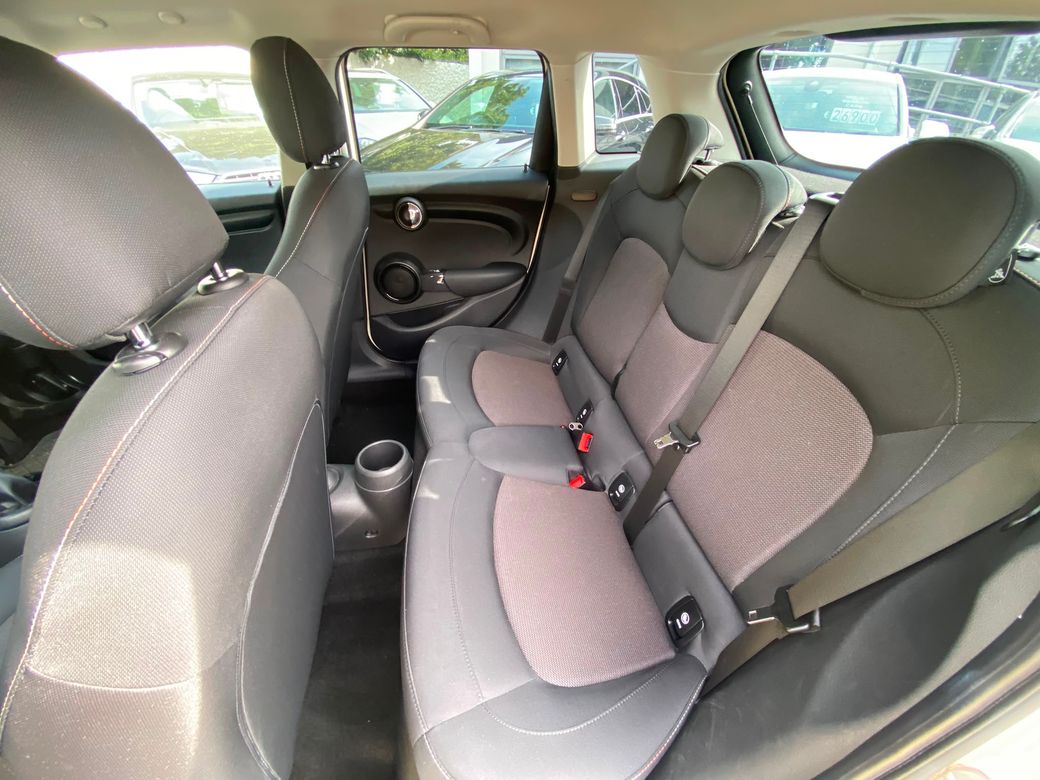 2016 Mini Hatch