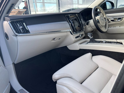 2020 Volvo S90