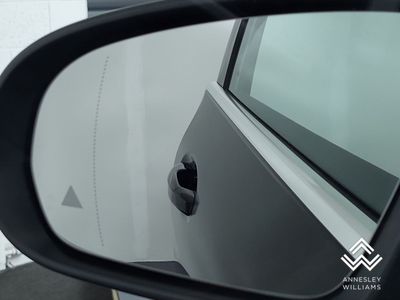 2025 Mercedes-Benz EQA