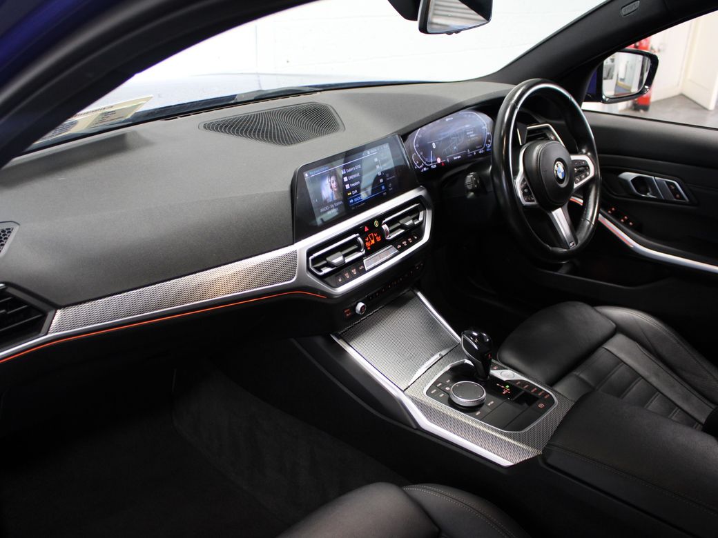 2021 BMW 330