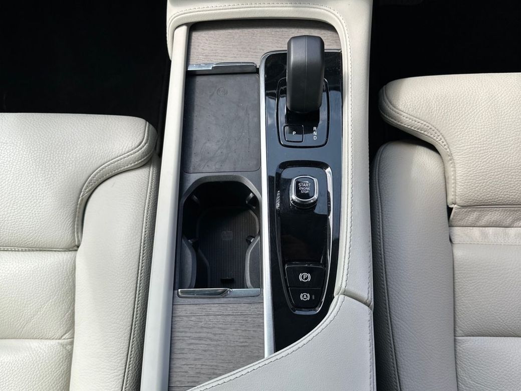 2023 Volvo XC90