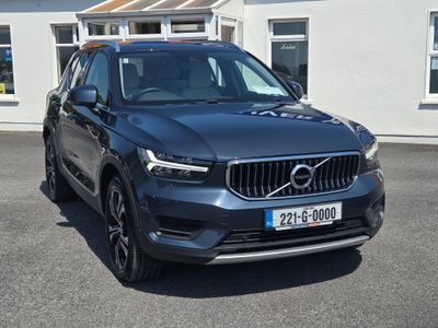 2022 Volvo XC40